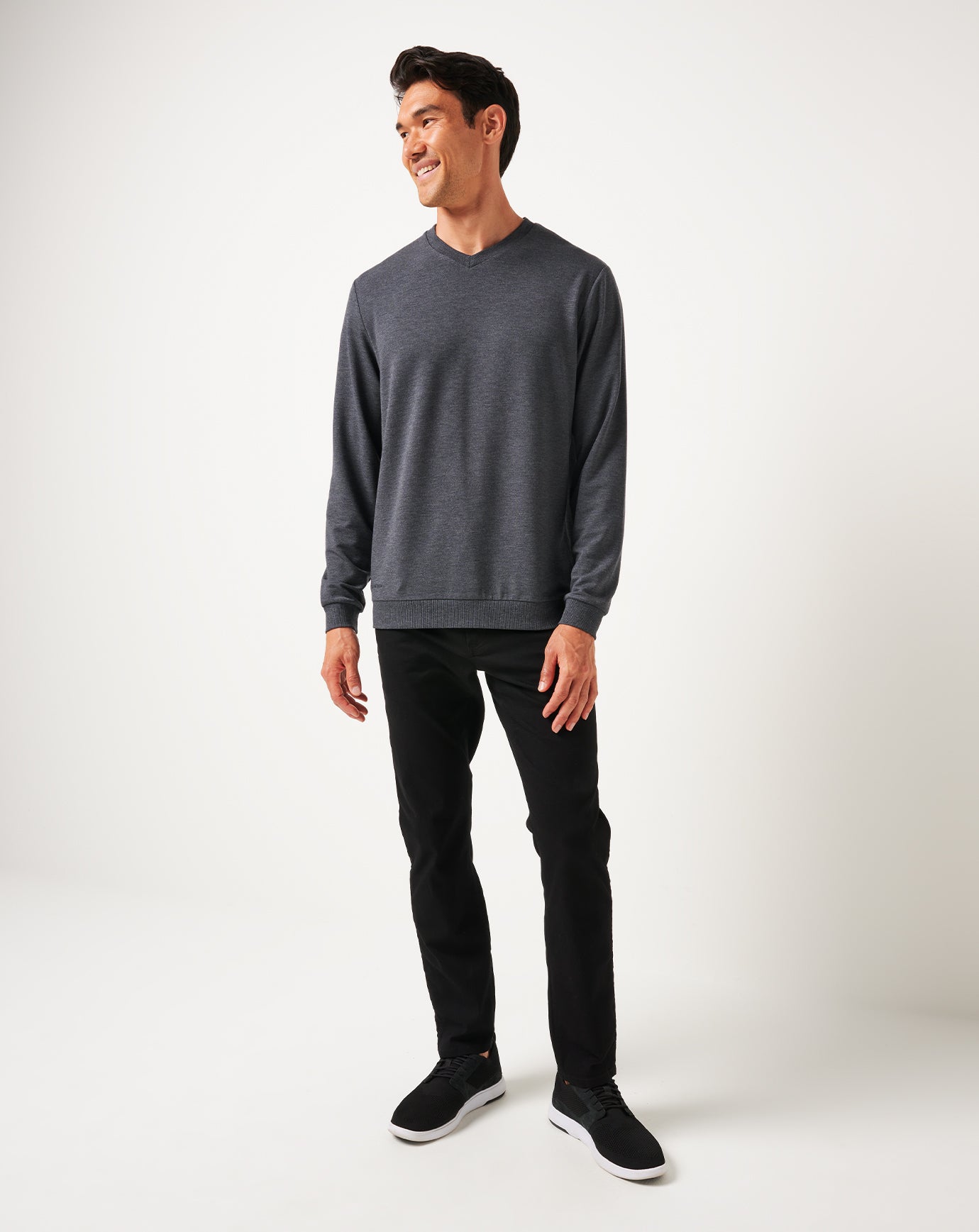 Amenities V-Neck Crew