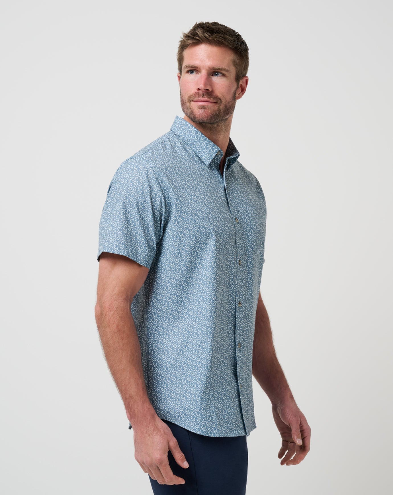 Techwoven Country Mile Button-Up
