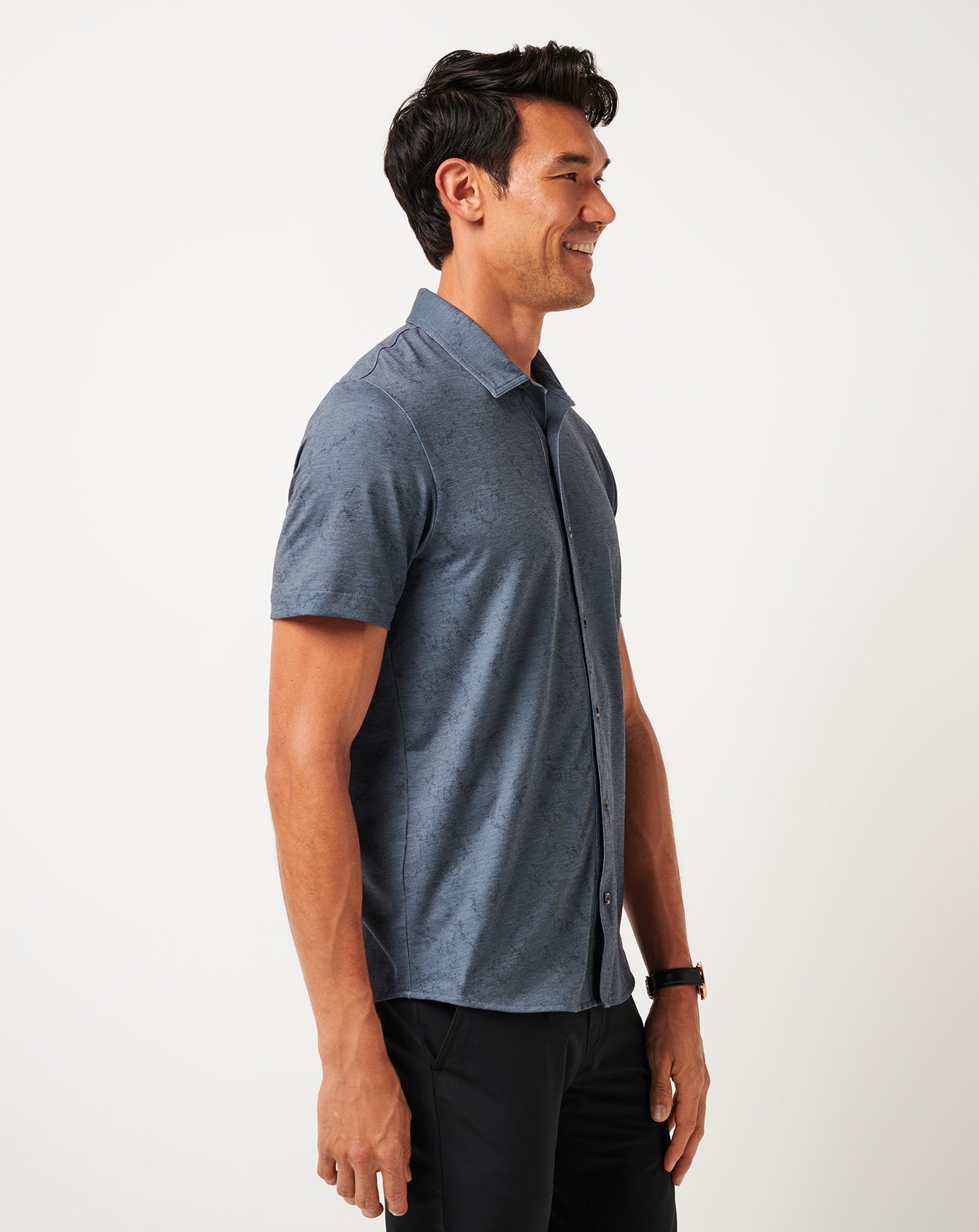 Knit Featherweight Tides Button-Up