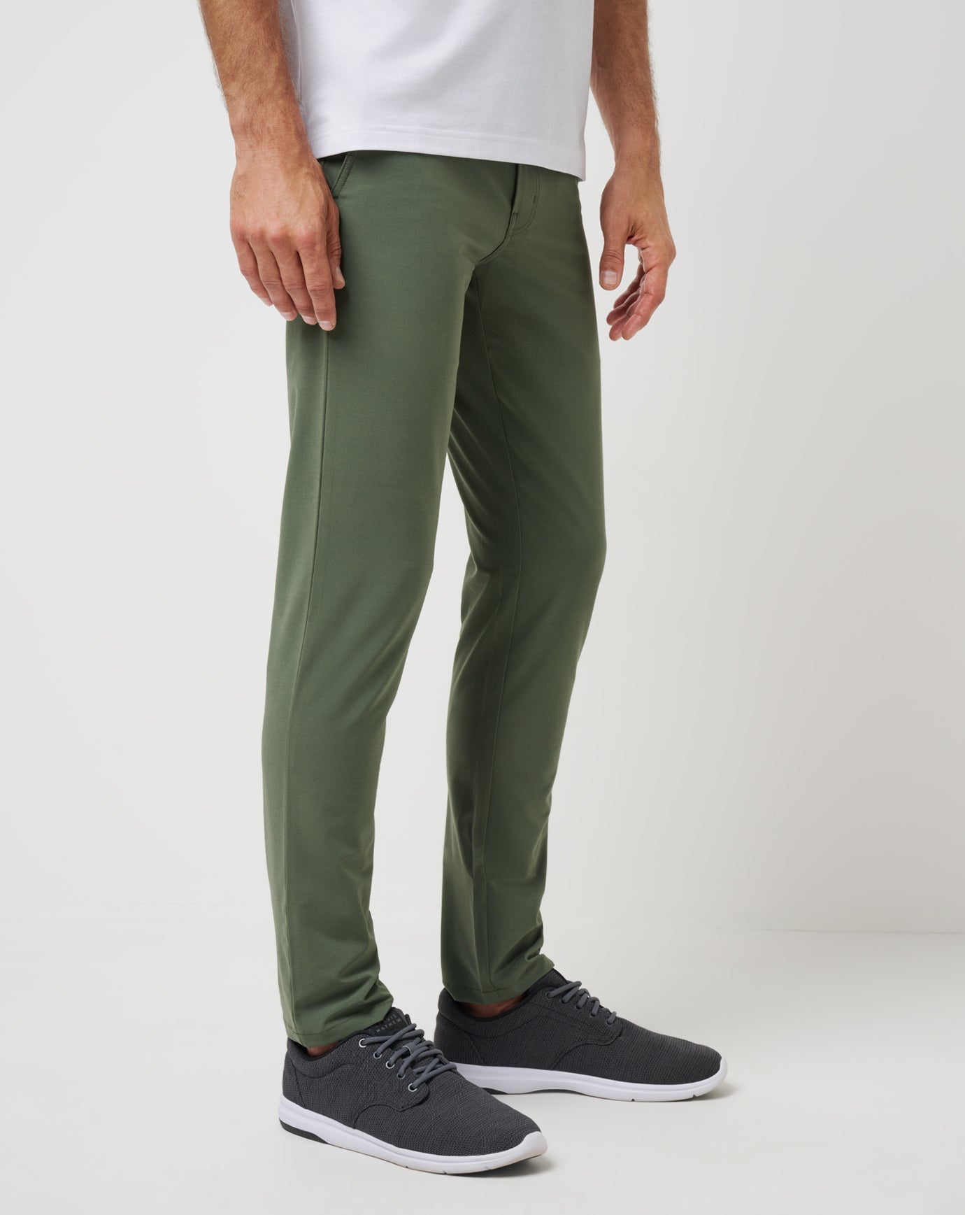 Open To Close Tech Chino Pant