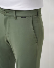 Open To Close Tech Chino Pant