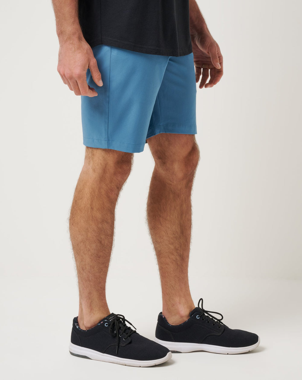 Wanderlust Short 9In