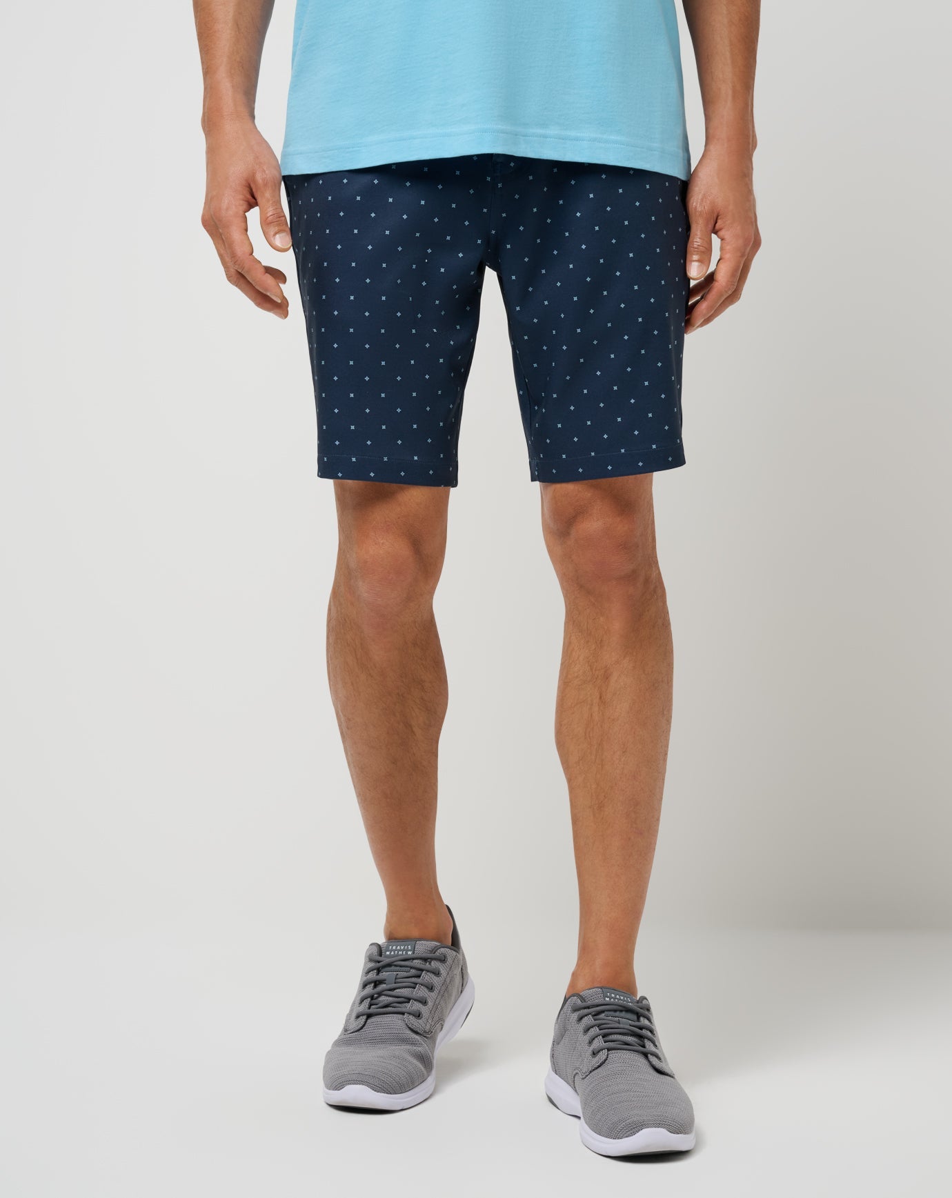 Standing Stones Short 9In