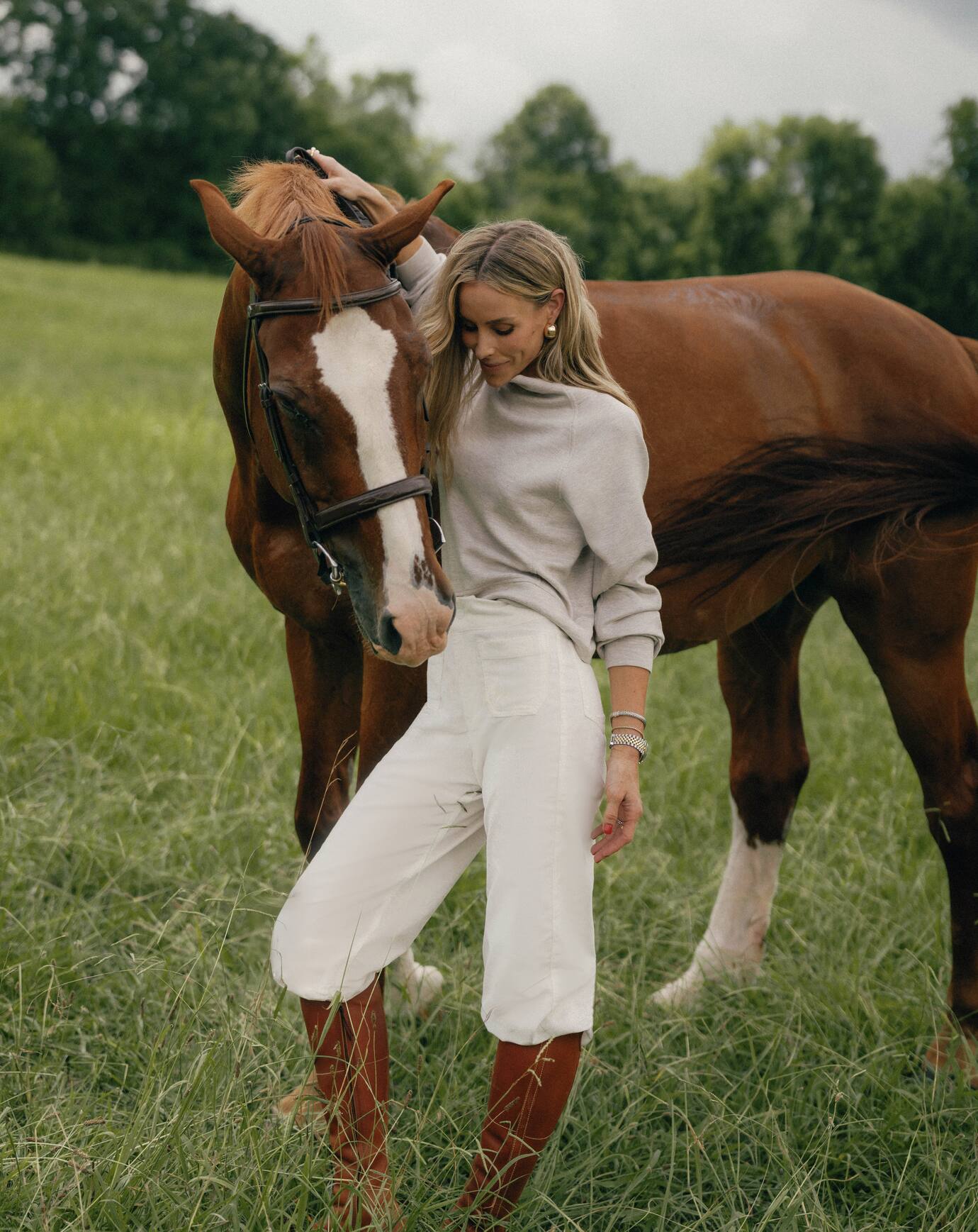 Skyloft Soft Funnel Neck