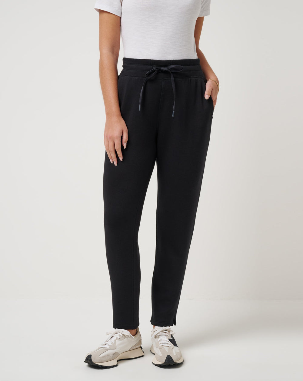 Skyloft Soft Ankle Pant