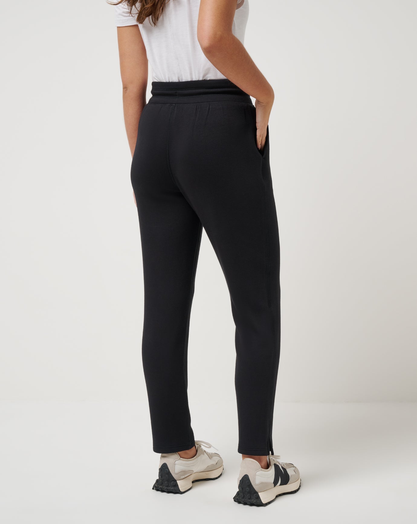 Skyloft Soft Ankle Pant